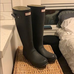 Hunter matte rain boots
